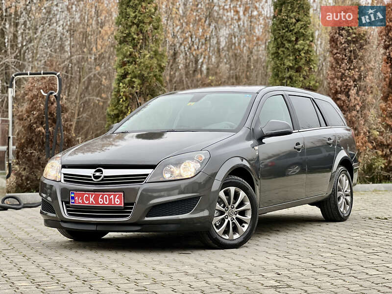 Универсал Opel Astra 2010 в Ивано-Франковске Универсал Opel Astra 2010 в Ивано-Франковске