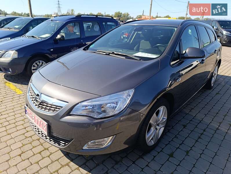 Универсал Opel Astra 2011 в Черновцах Универсал Opel Astra 2011 в Черновцах