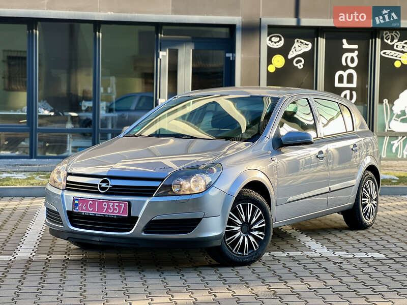 Хэтчбек Opel Astra 2005 в Ивано-Франковске
