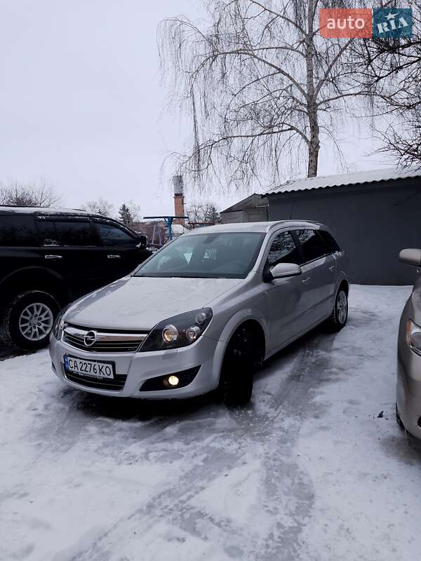 Универсал Opel Astra 2008 в Маньковке Универсал Opel Astra 2008 в Маньковке