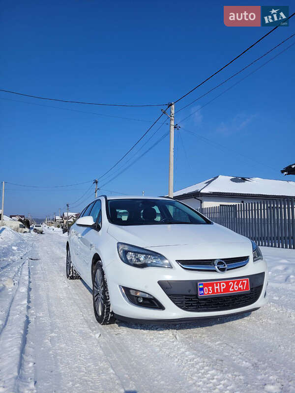 Универсал Opel Astra 2013 в Луцке Универсал Opel Astra 2013 в Луцке