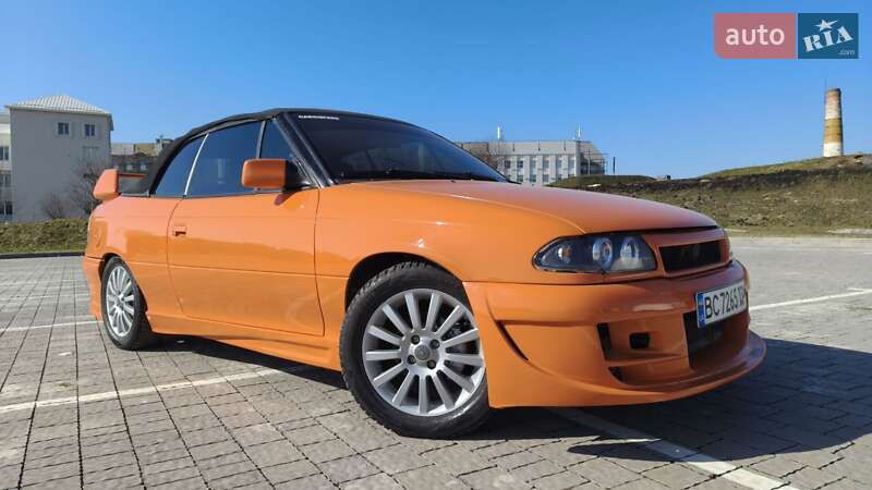 Кабриолет Opel Astra 1993 в Львове