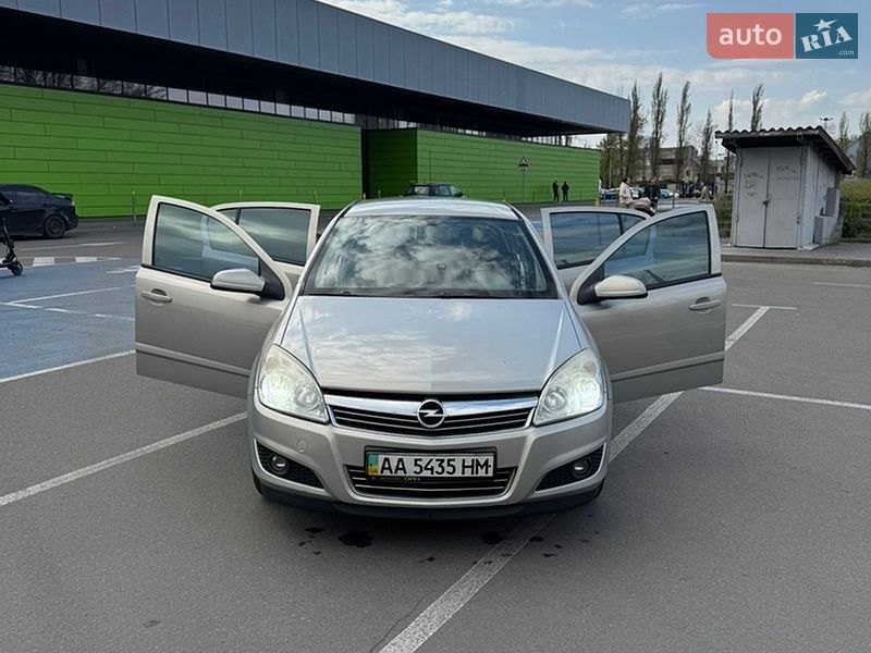 Хетчбек Opel Astra 2008 в Києві