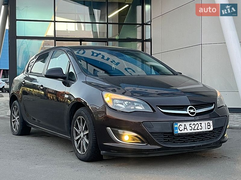 Хетчбек Opel Astra 2012 в Києві