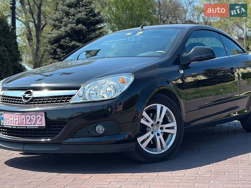 Кабріолет Opel Astra 2010 в Дніпрі