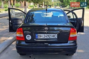 Седан Opel Astra 2007 в Рені