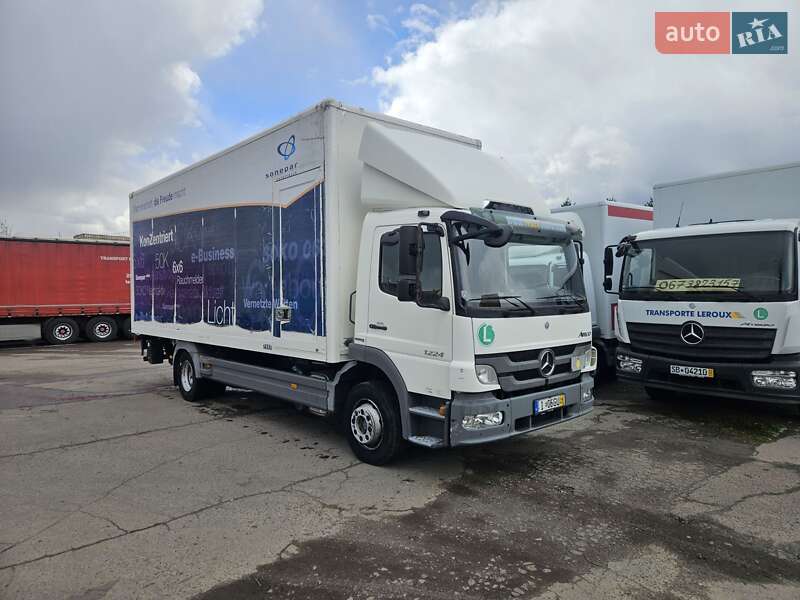 Грузовой фургон Mercedes-Benz Atego 2013 в Ровно