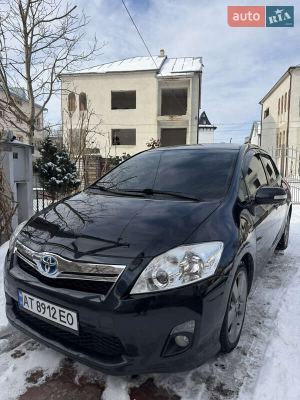 Хетчбек Toyota Auris 2012 в Івано-Франківську Хетчбек Toyota Auris 2012 в Івано-Франківську