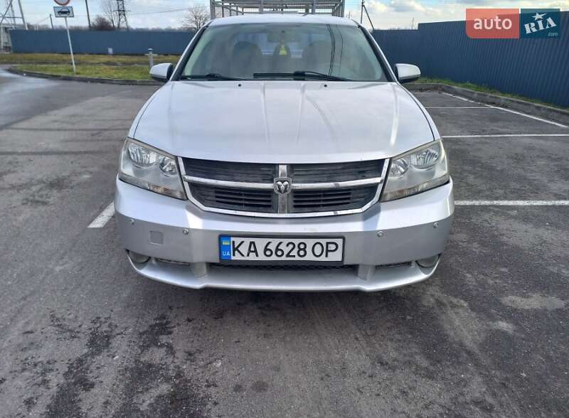 Седан Dodge Avenger 2008 в Киеве