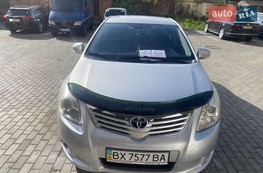 Седан Toyota Avensis 2011 в Хмельницком