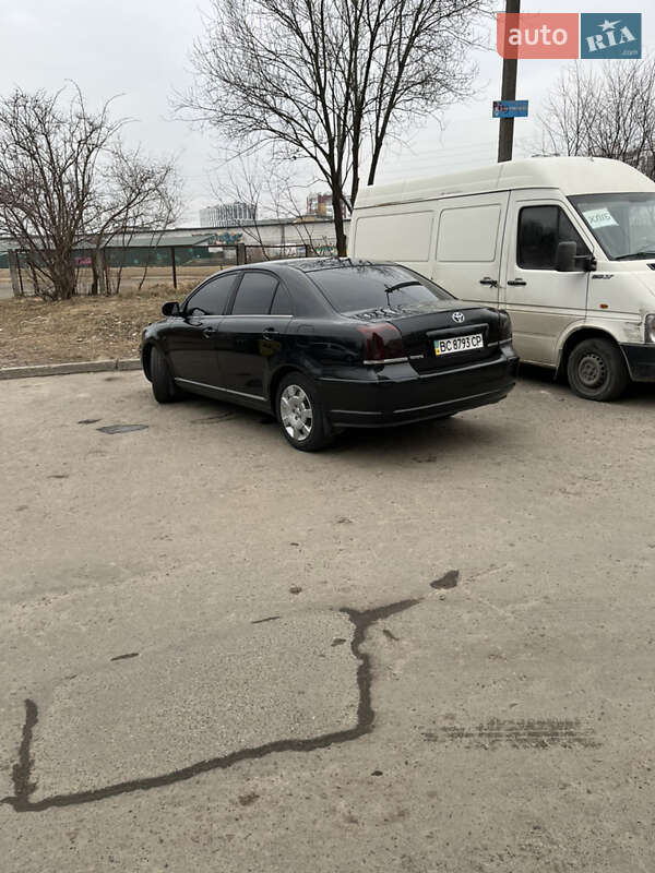 Седан Toyota Avensis 2006 в Львове Седан Toyota Avensis 2006 в Львове