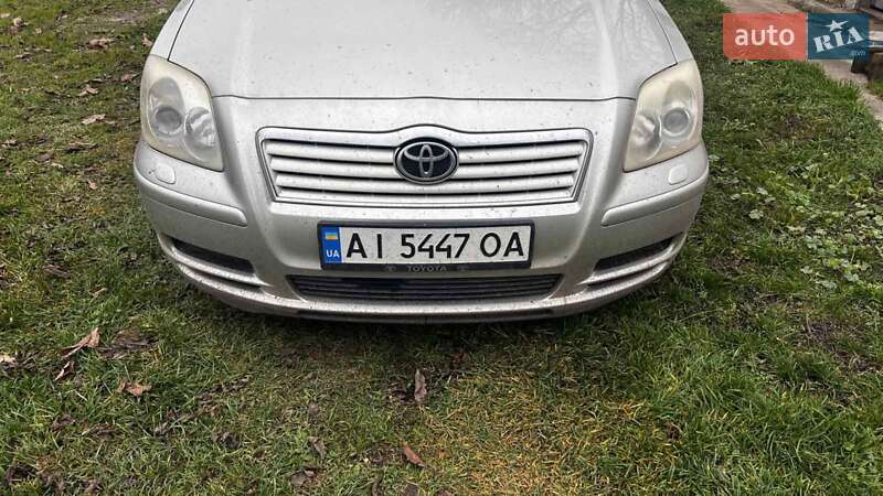 Универсал Toyota Avensis 2003 в Ставище