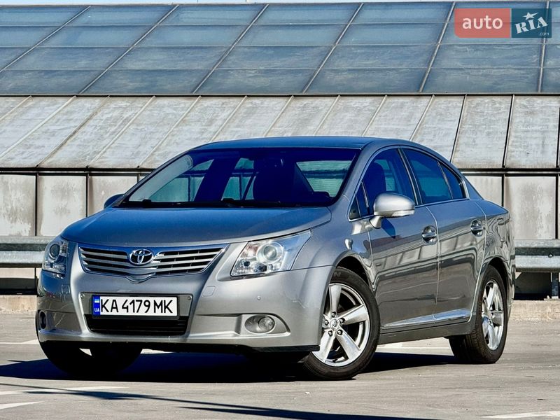 Седан Toyota Avensis 2011 в Києві Седан Toyota Avensis 2011 в Києві