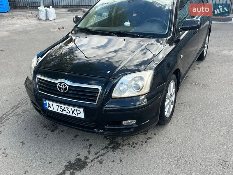 Універсал Toyota Avensis 2003 в Києві