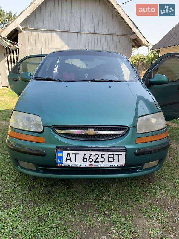 Хэтчбек Chevrolet Aveo 2004 в Рожнятове Хэтчбек Chevrolet Aveo 2004 в Рожнятове