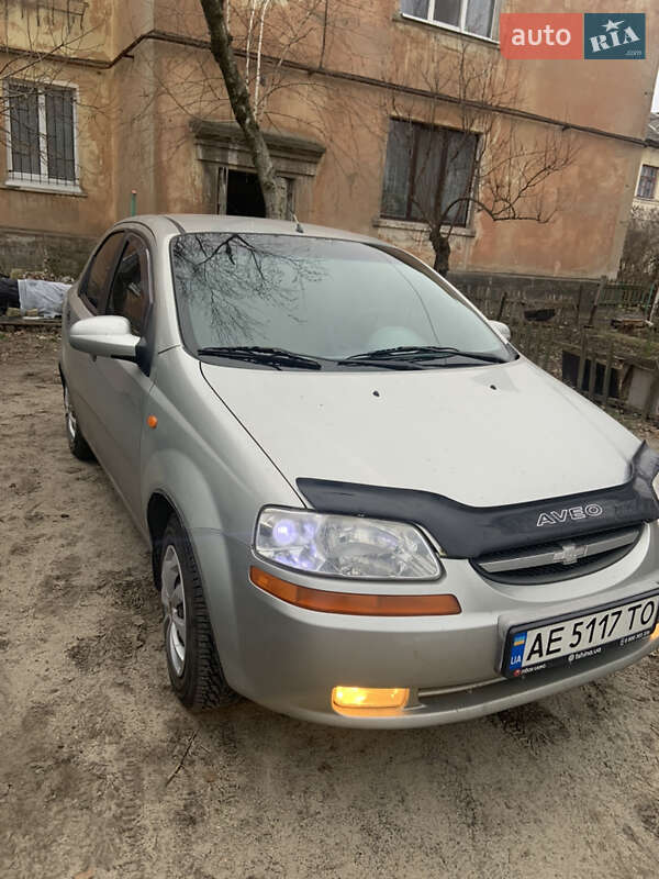Седан Chevrolet Aveo 2005 в Днепре