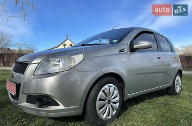 Хэтчбек Chevrolet Aveo 2008 в Полонном