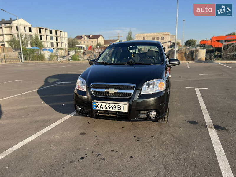 Седан Chevrolet Aveo 2006 в Києві