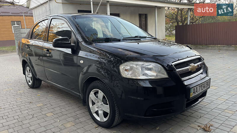 Седан Chevrolet Aveo 2006 в Врадиевке