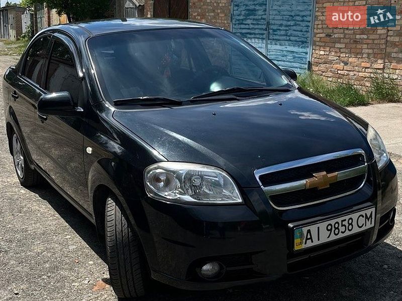 Седан Chevrolet Aveo 2011 в Иванкове