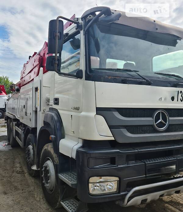 Бетононасос Mercedes-Benz Axor 2013 в Киеве Бетононасос Mercedes-Benz Axor 2013 в Киеве