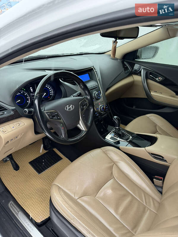 Седан Hyundai Azera 2011 в Дніпрі