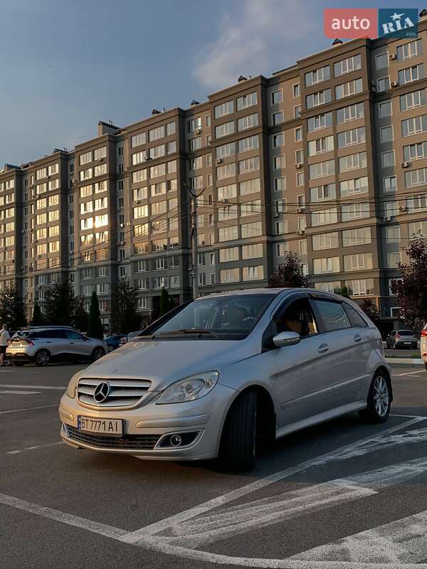 Хэтчбек Mercedes-Benz B-Class 2006 в Киеве Хэтчбек Mercedes-Benz B-Class 2006 в Киеве