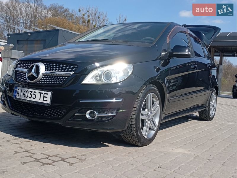 Хетчбек Mercedes-Benz B-Class 2011 в Львові Хетчбек Mercedes-Benz B-Class 2011 в Львові