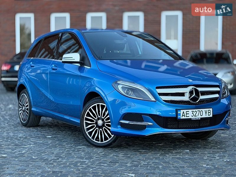 Хэтчбек Mercedes-Benz B-Class 2016 в Днепре