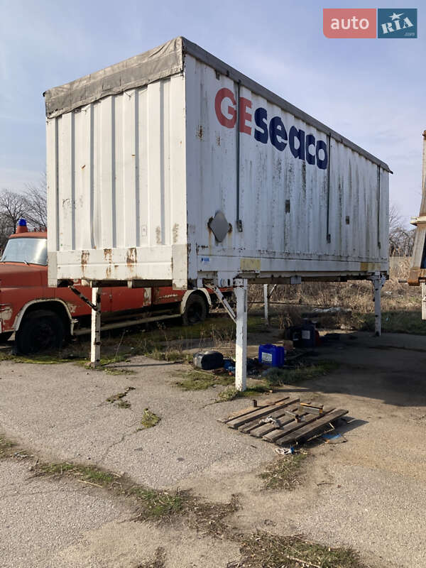 Фургон Krone BDF 2003 в Сквире Фургон Krone BDF 2003 в Сквире