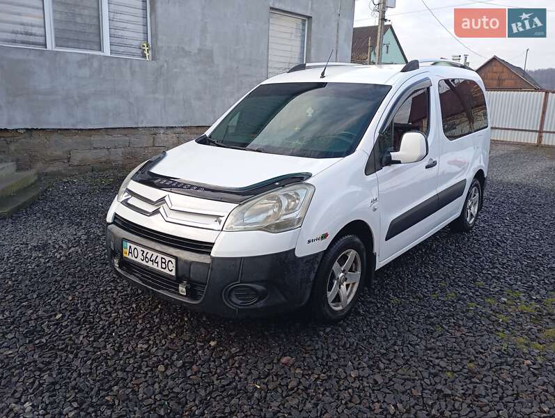 Минивэн Citroen Berlingo 2008 в Хусте