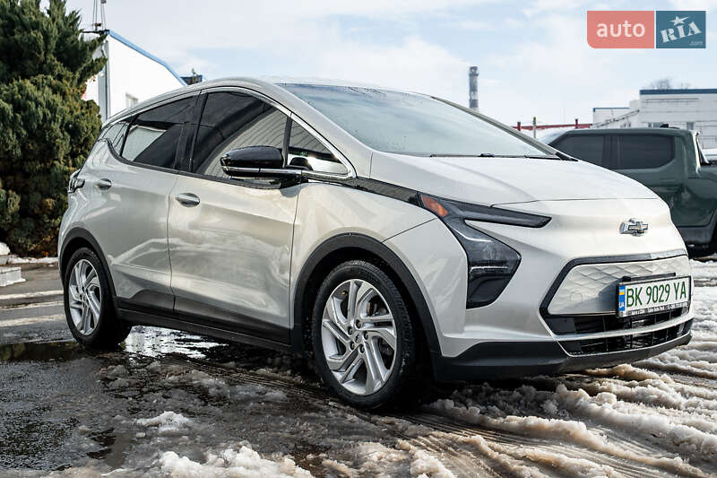 Хэтчбек Chevrolet Bolt EV 2021 в Киеве Хэтчбек Chevrolet Bolt EV 2021 в Киеве