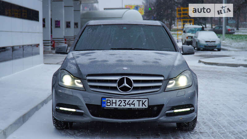 Седан Mercedes-Benz C-Class 2011 в Киеве