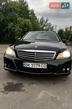 Универсал Mercedes-Benz C-Class 2011 в Костополе