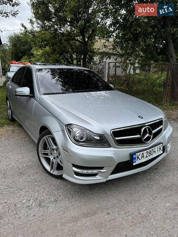 Седан Mercedes-Benz C-Class 2014 в Киеве