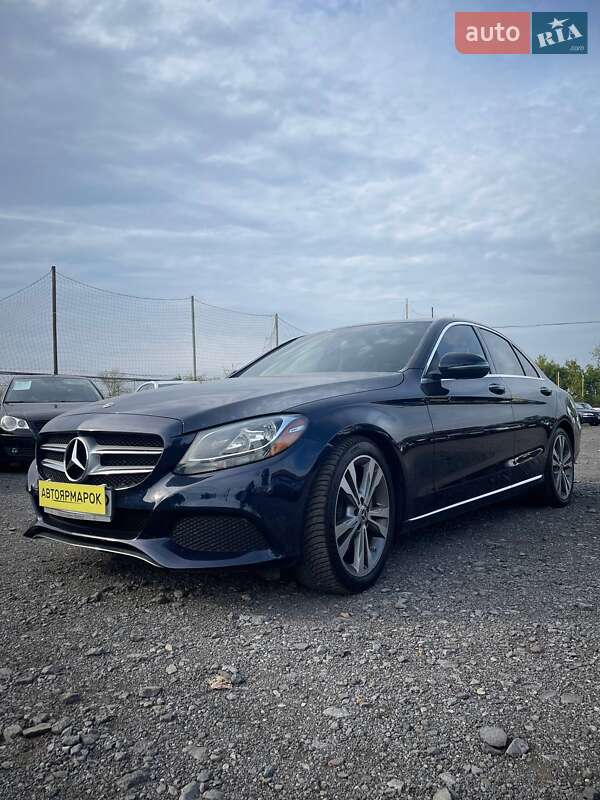 Седан Mercedes-Benz C-Class 2018 в Ужгороде