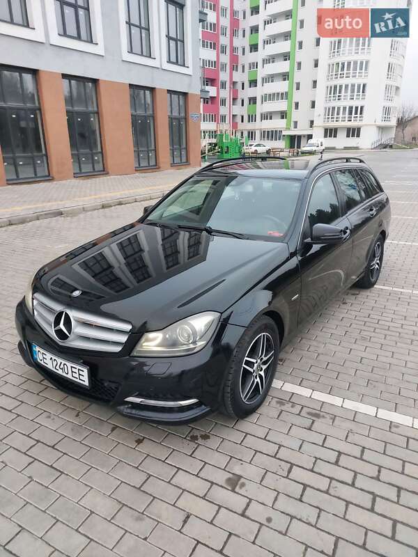 Универсал Mercedes-Benz C-Class 2011 в Львове