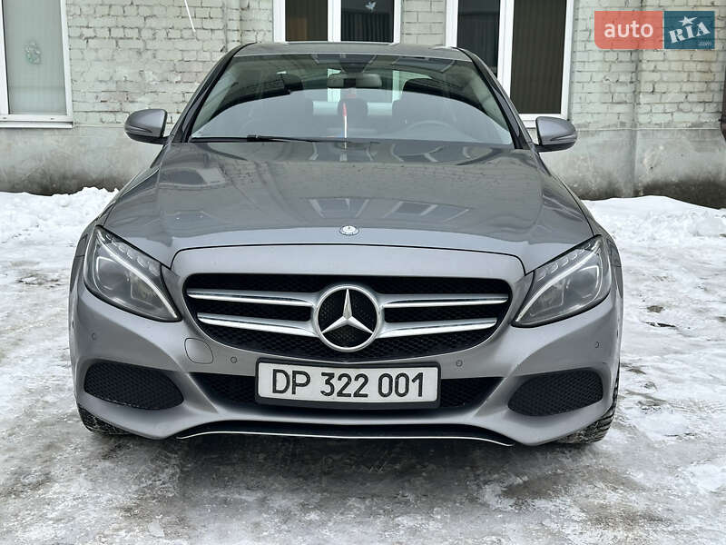 Седан Mercedes-Benz C-Class 2015 в Киеве