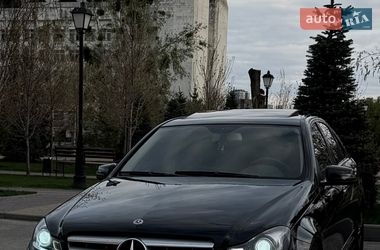 Седан Mercedes-Benz C-Class 2010 в Киеве