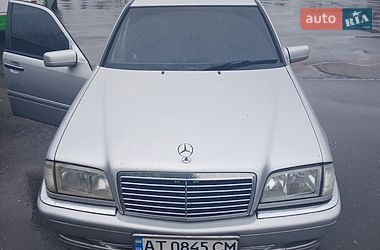 Седан Mercedes-Benz C-Class 2000 в Калуше