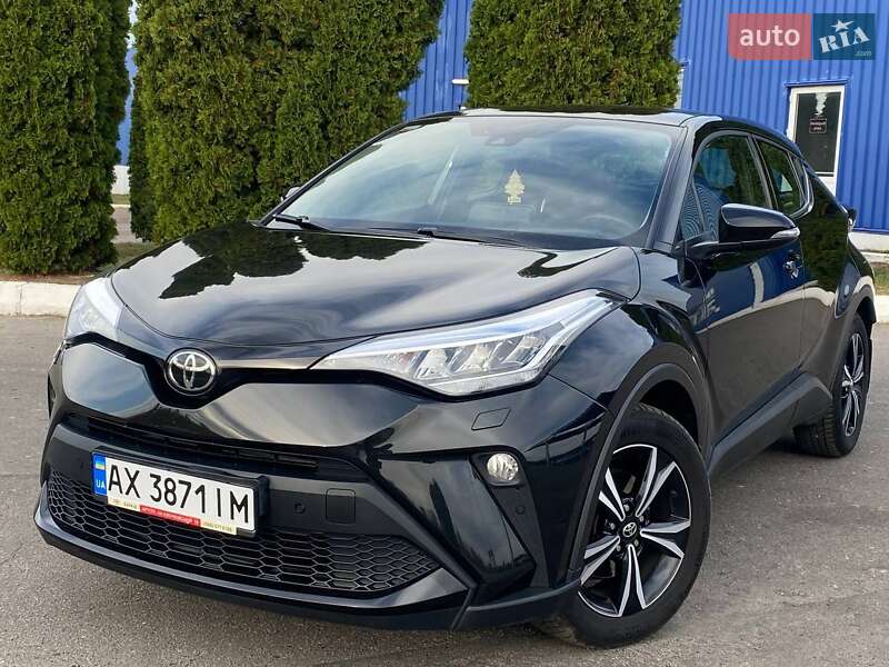 Внедорожник / Кроссовер Toyota C-HR 2019 в Полтаве Внедорожник / Кроссовер Toyota C-HR 2019 в Полтаве