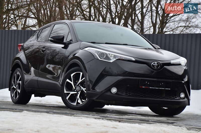 Внедорожник / Кроссовер Toyota C-HR 2018 в Дрогобыче
