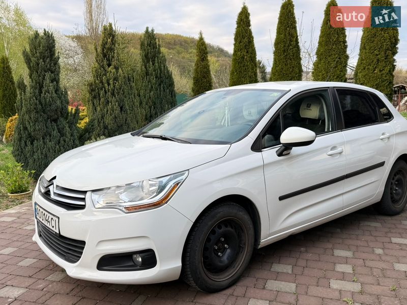 Хэтчбек Citroen C4 2014 в Ужгороде Хэтчбек Citroen C4 2014 в Ужгороде