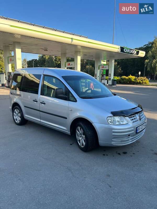 Минивэн Volkswagen Caddy 2010 в Волочиске