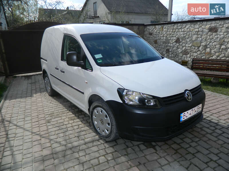 Грузовой фургон Volkswagen Caddy 2011 в Почаеве