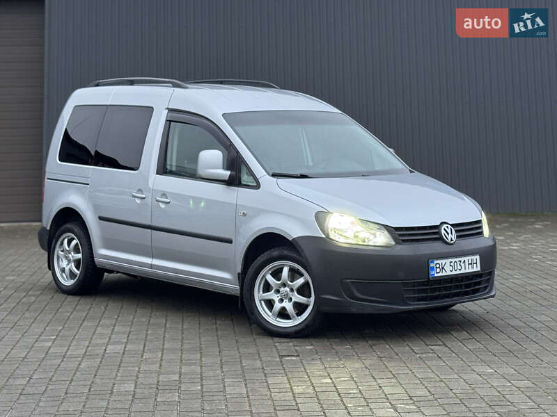Минивэн Volkswagen Caddy 2013 в Сарнах