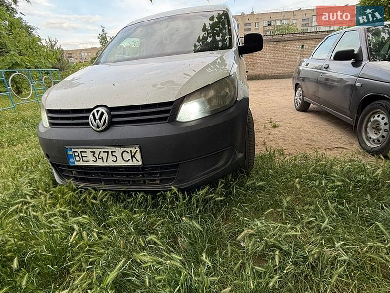 Грузовой фургон Volkswagen Caddy 2013 в Вознесенске