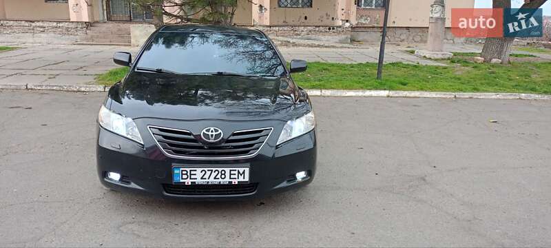 Седан Toyota Camry 2006 в Николаеве