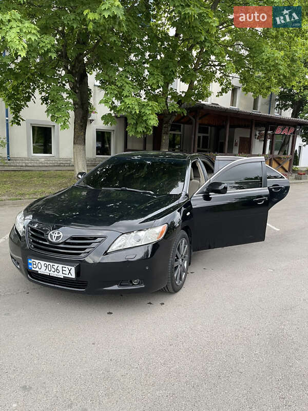 Седан Toyota Camry 2008 в Ивано-Франковске Седан Toyota Camry 2008 в Ивано-Франковске