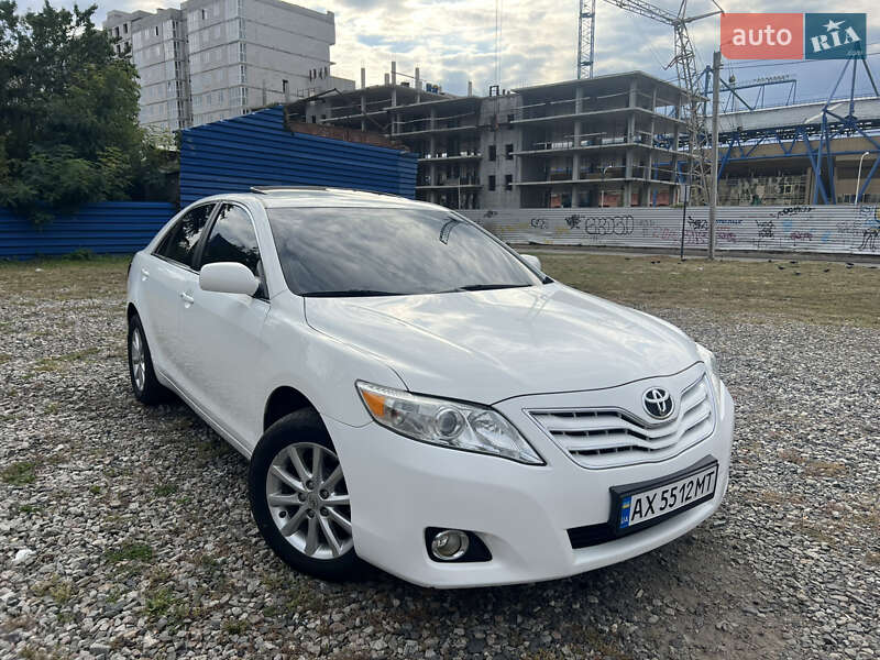 Седан Toyota Camry 2011 в Харькове Седан Toyota Camry 2011 в Харькове